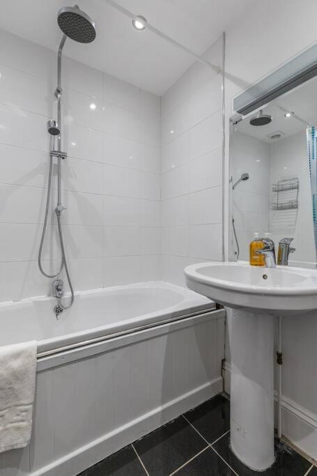 Victorian Flat Close To Station With Large Garden Appartement Hove Buitenkant foto